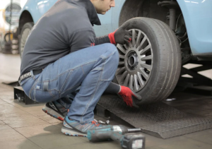 6 Important Services You Can Find at Your Local Chrysler Dealer