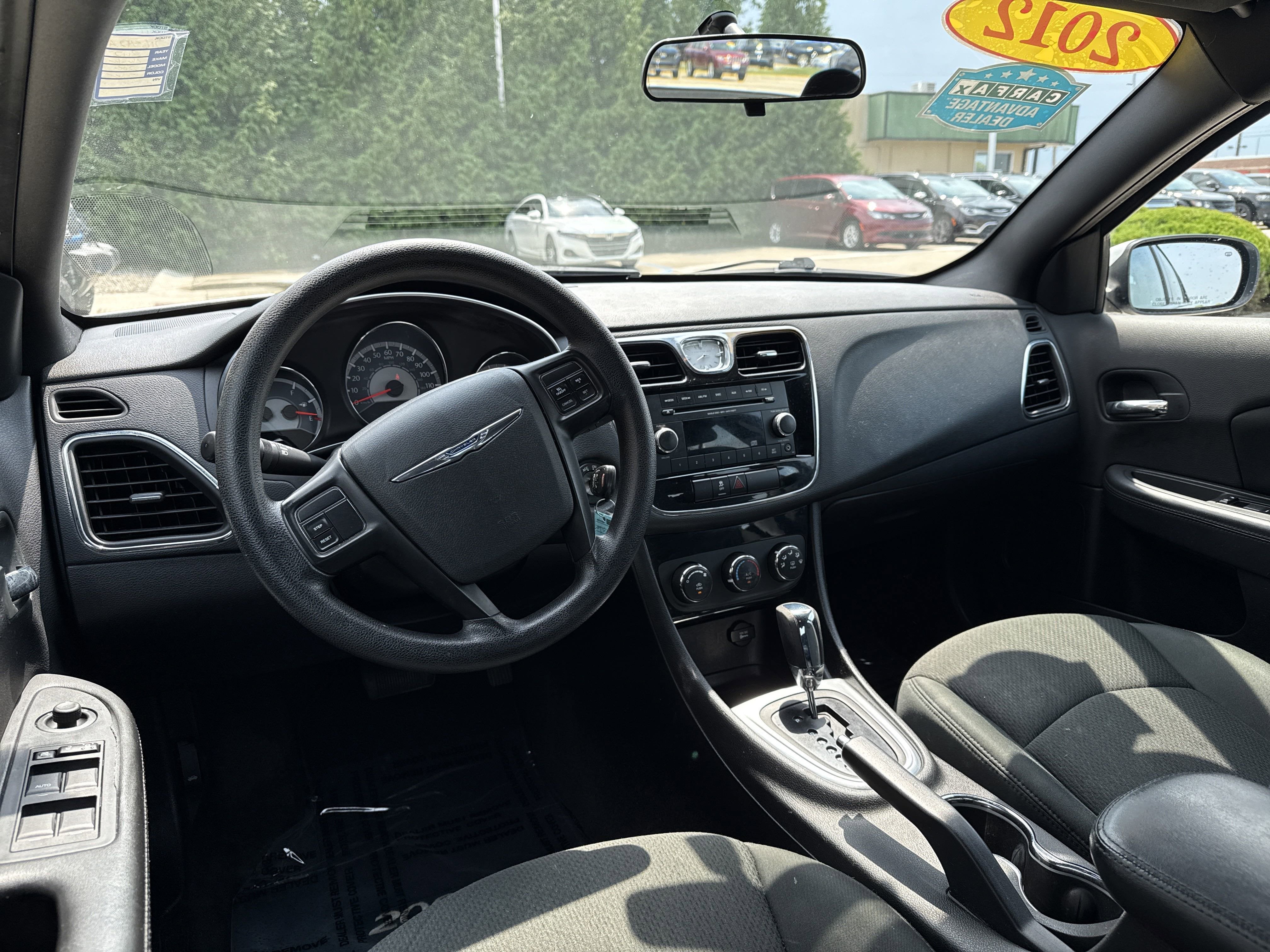 2012 Chrysler 200 LX