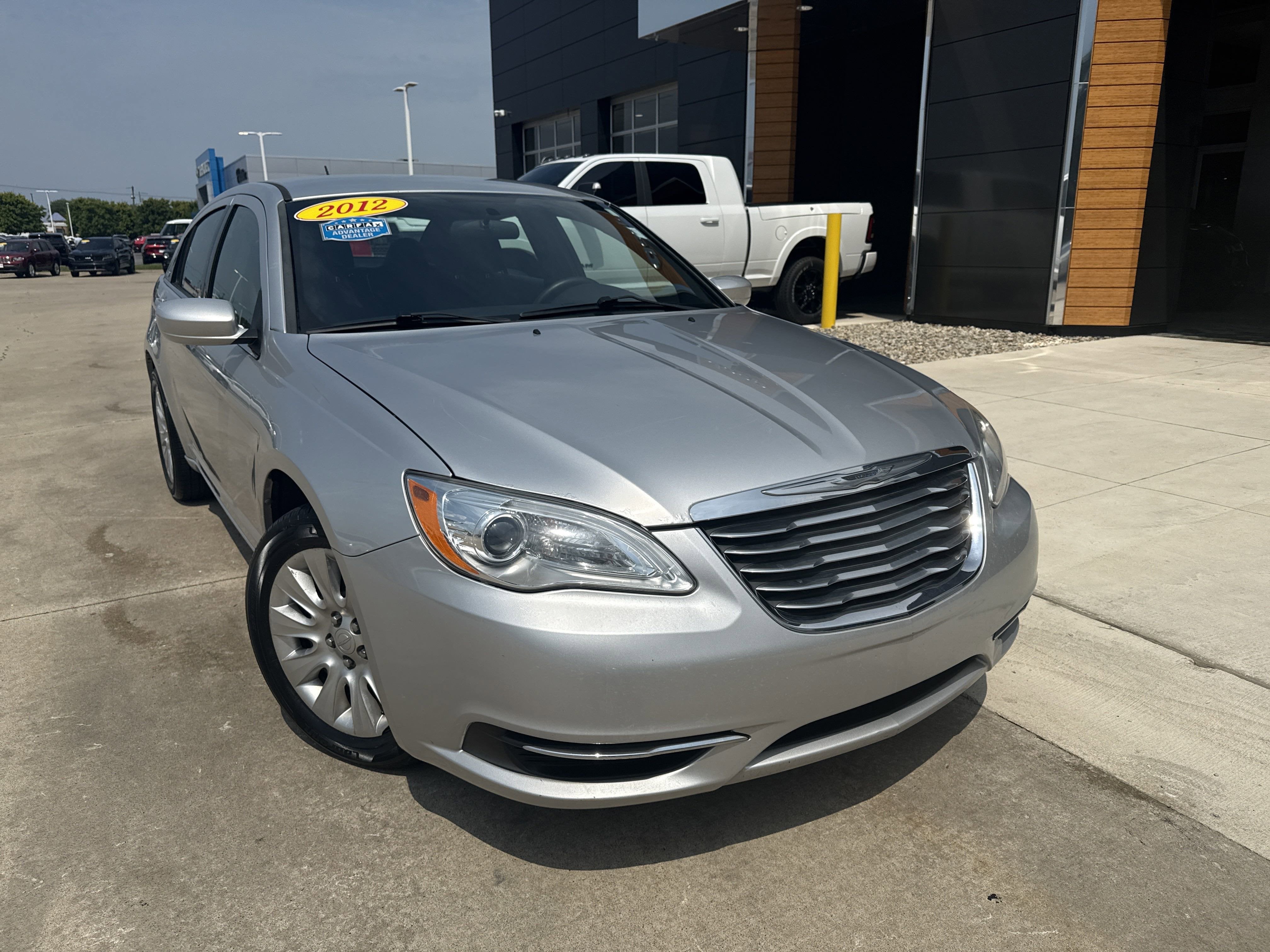 2012 Chrysler 200 LX