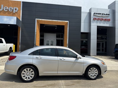 2012 Chrysler 200 LX