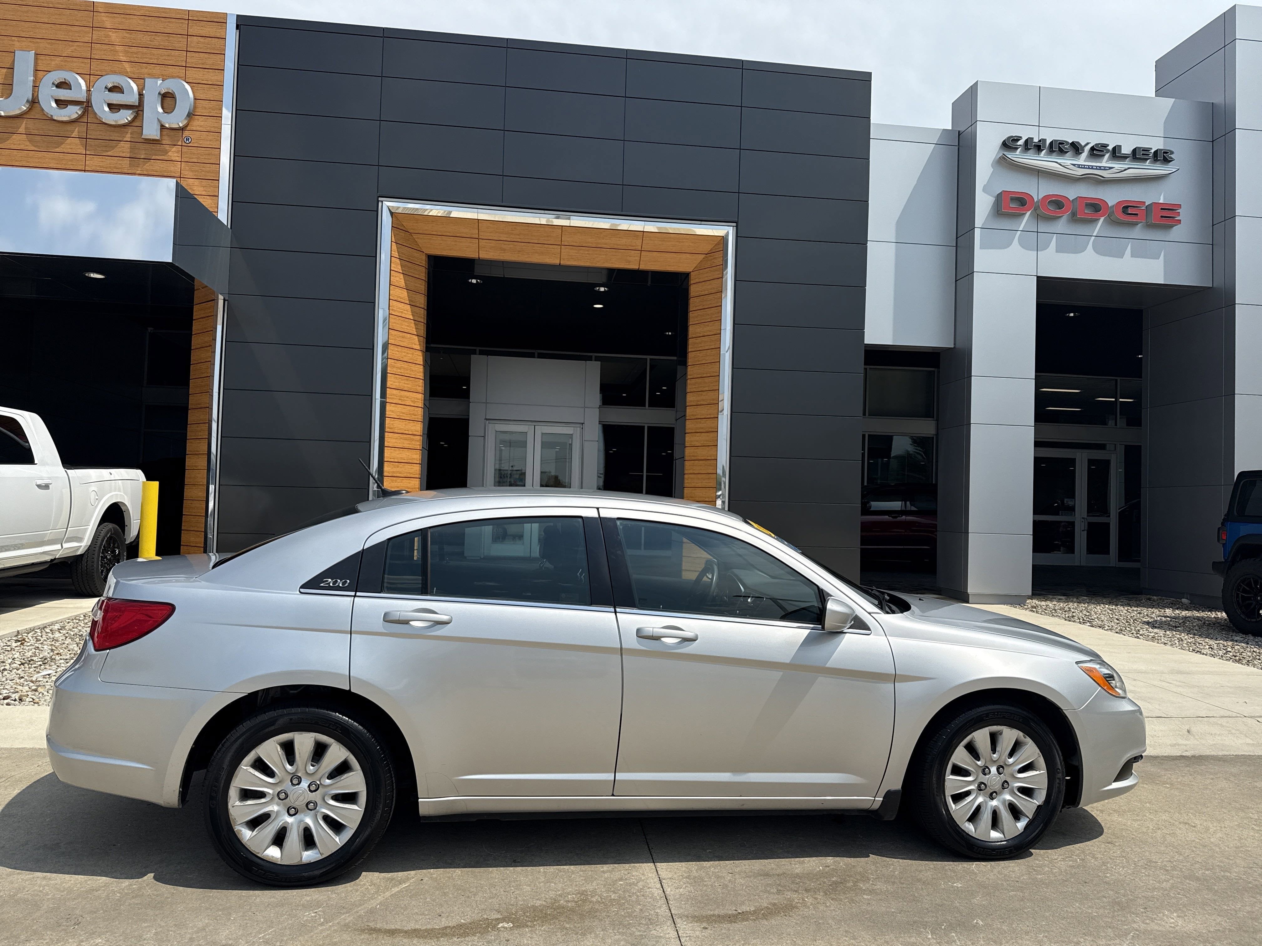 2012 Chrysler 200 LX