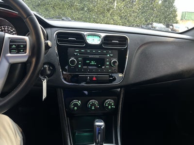 2013 Chrysler 200 Touring