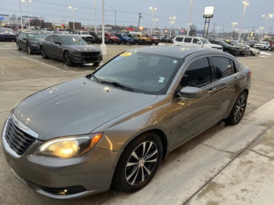 2013 Chrysler 200 Touring