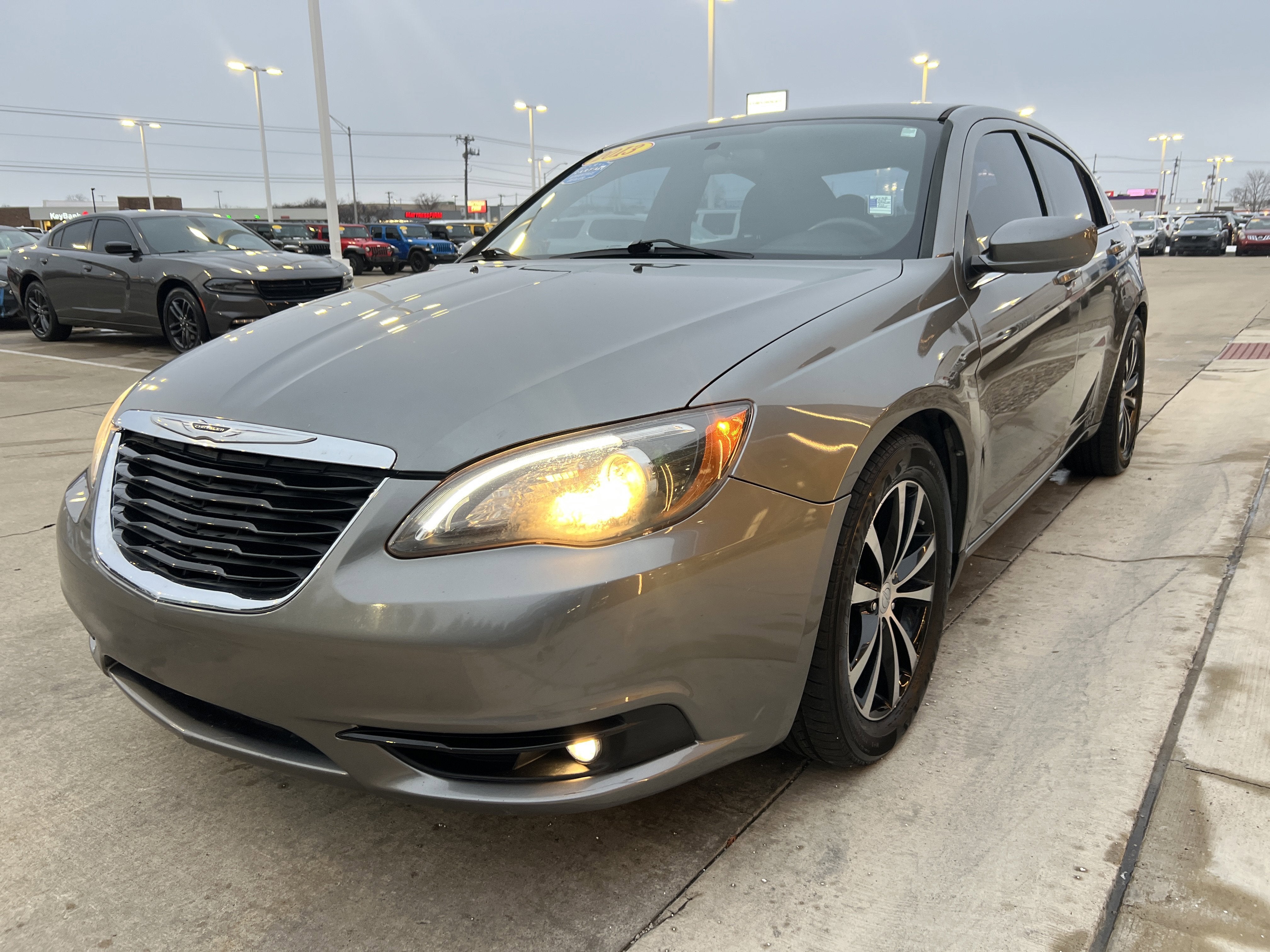 2013 Chrysler 200 Touring