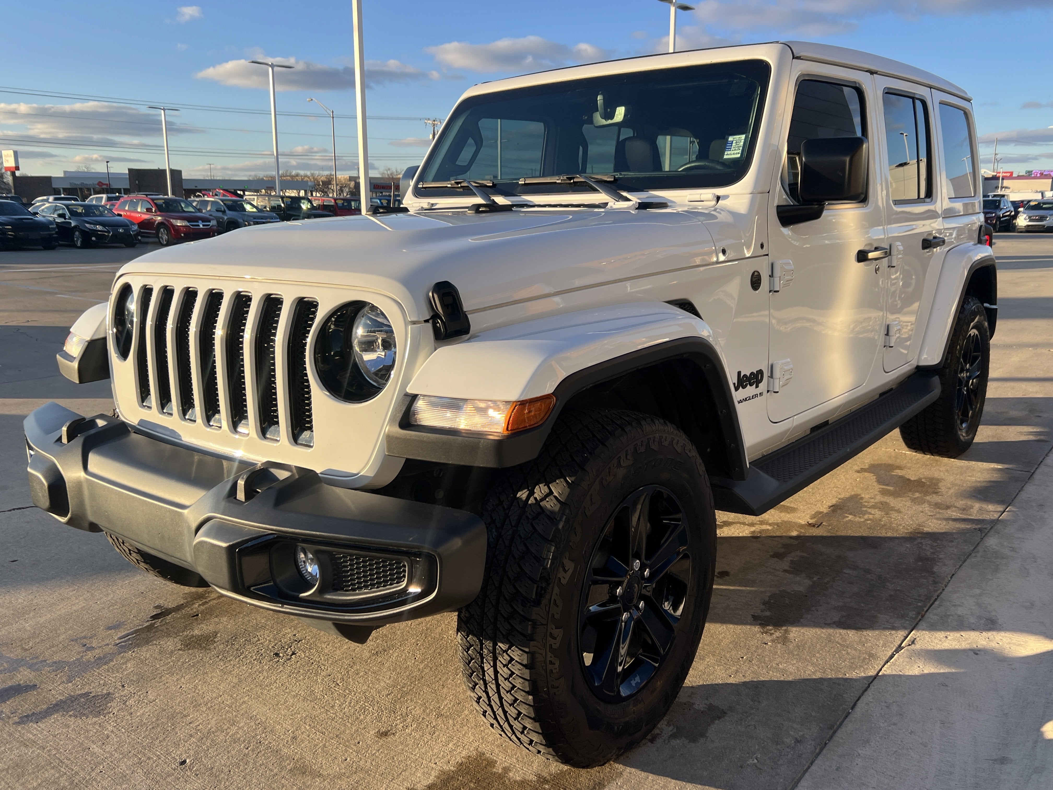 2023 Jeep Wrangler Sahara Altitude