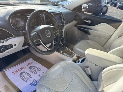 2019 Jeep Cherokee Overland