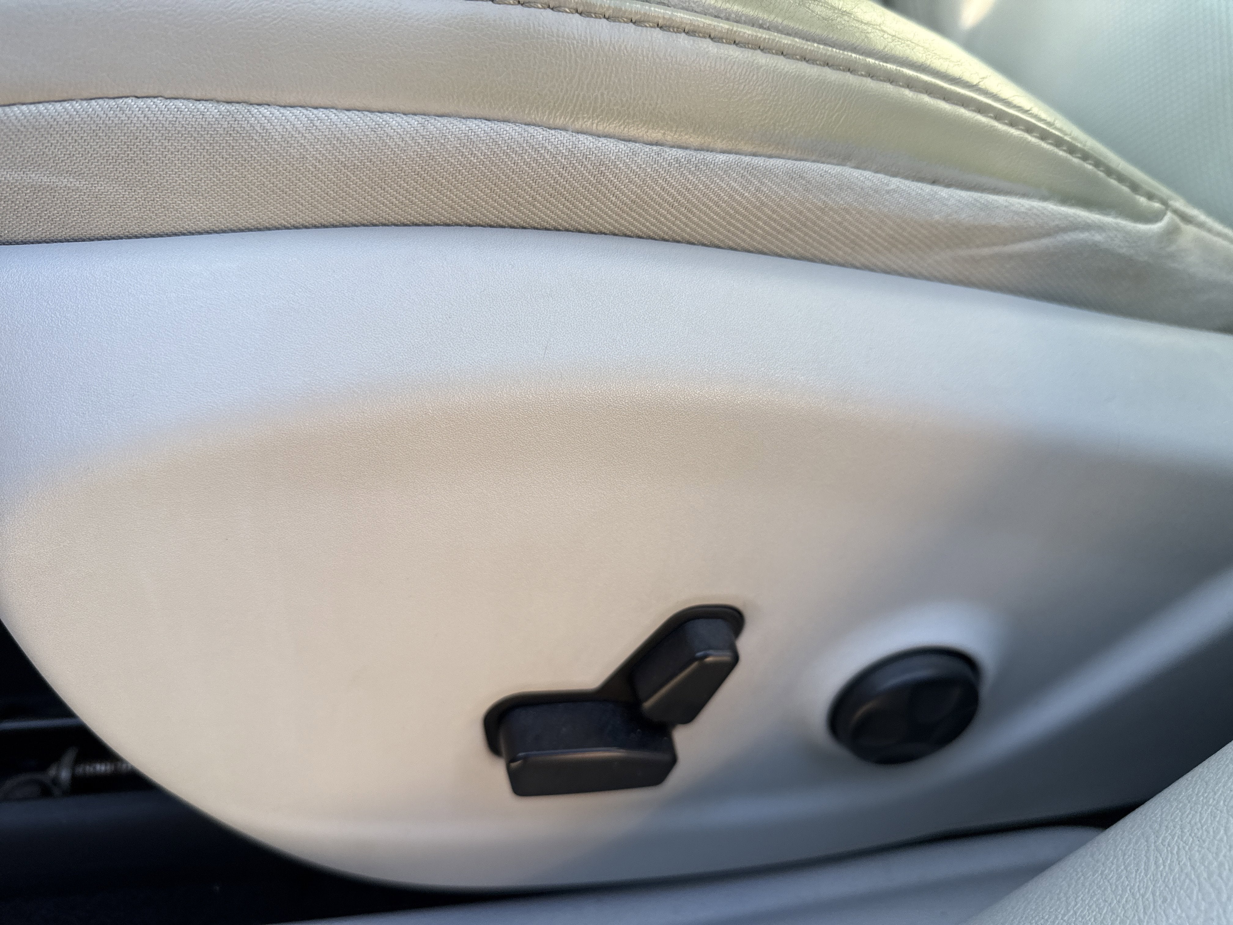 2019 Jeep Cherokee Overland