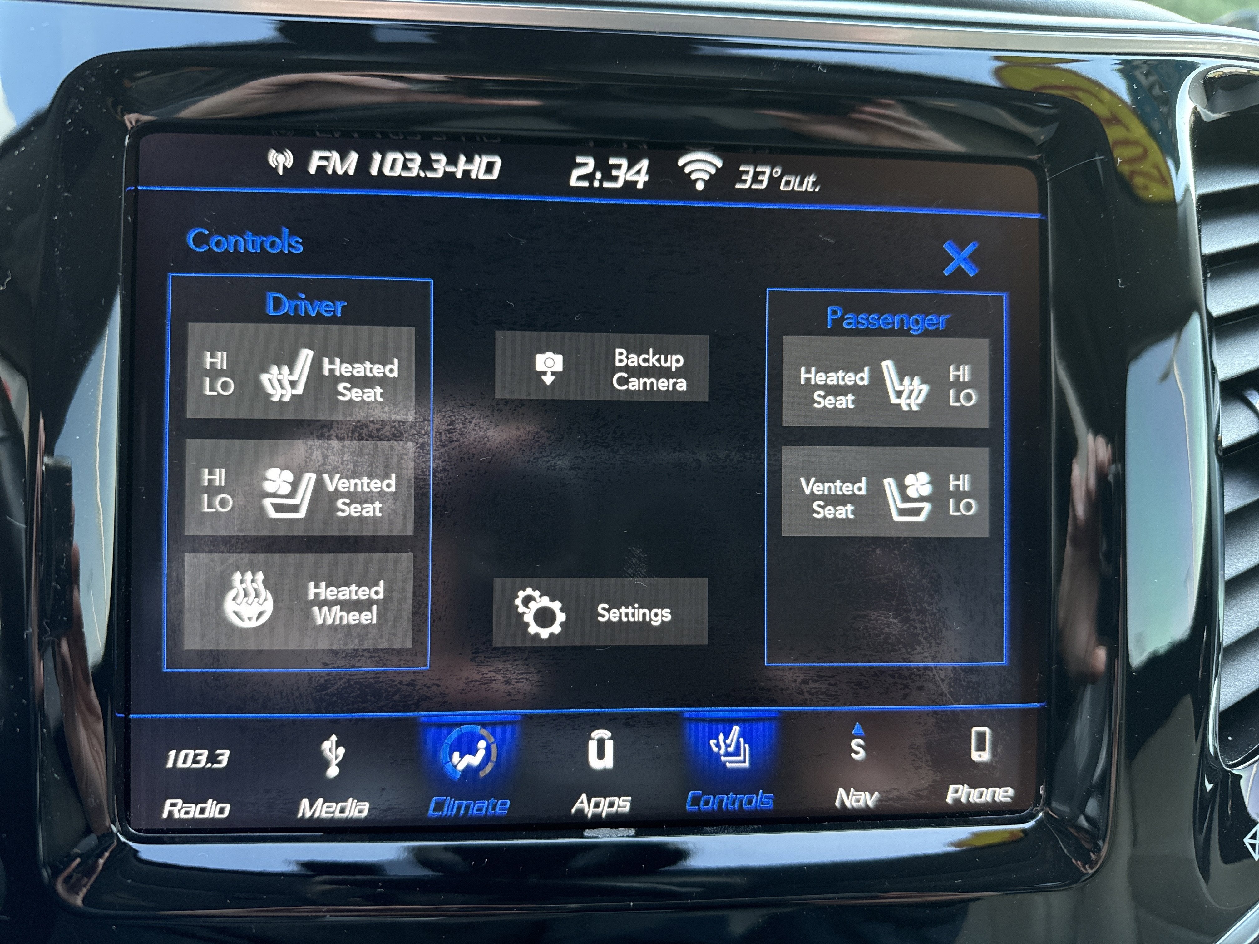 2019 Jeep Cherokee Overland