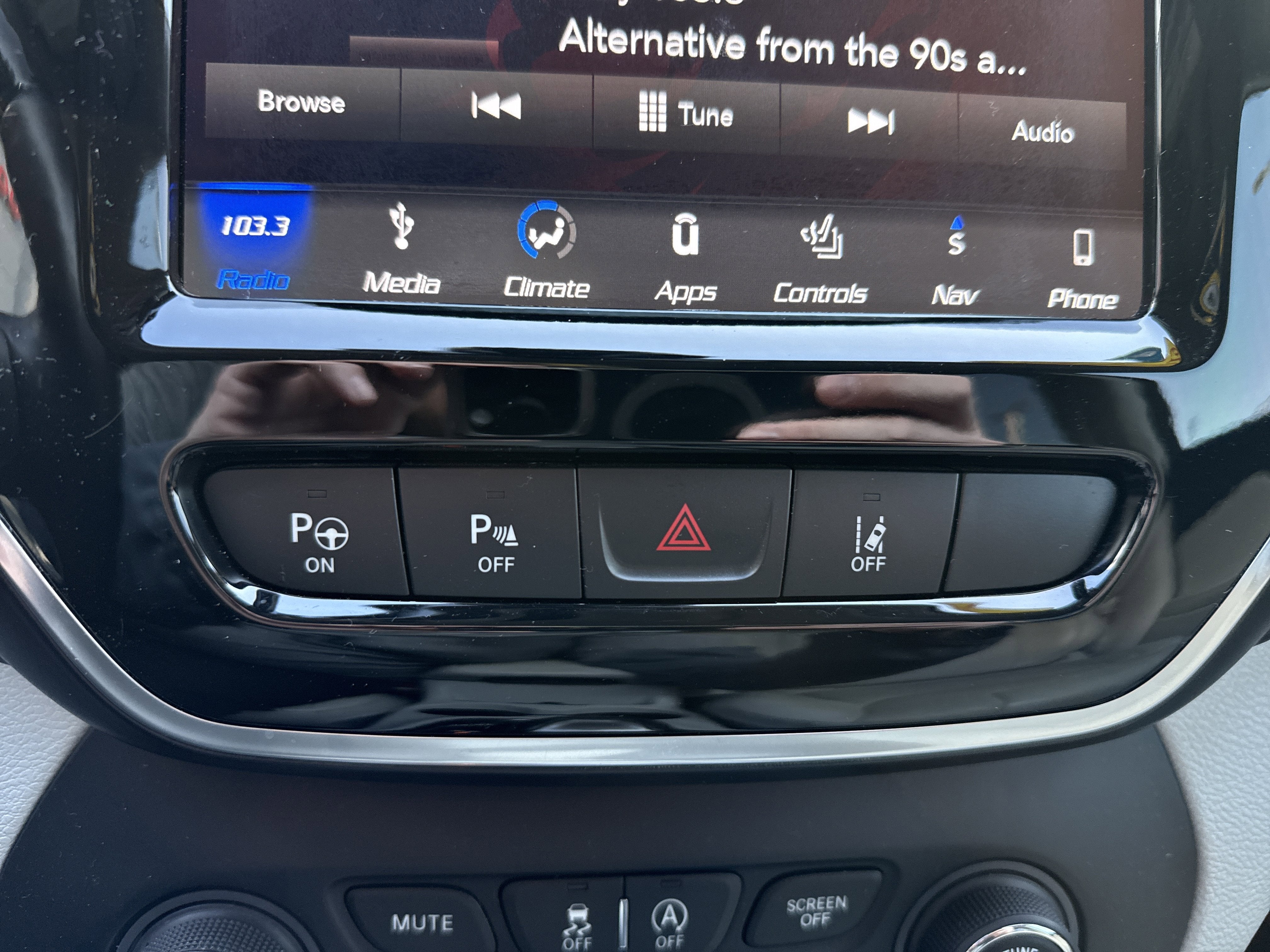 2019 Jeep Cherokee Overland