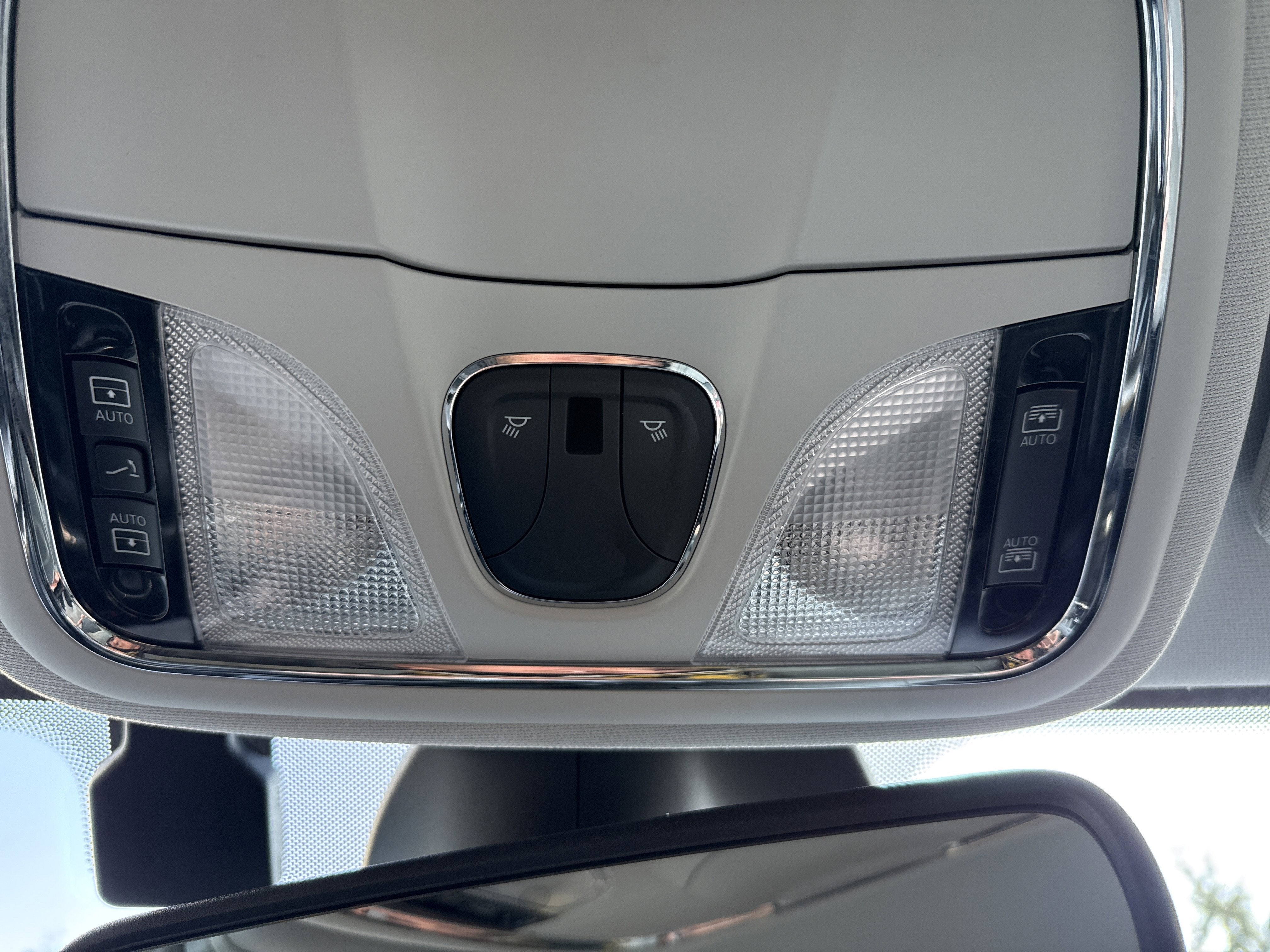 2019 Jeep Cherokee Overland