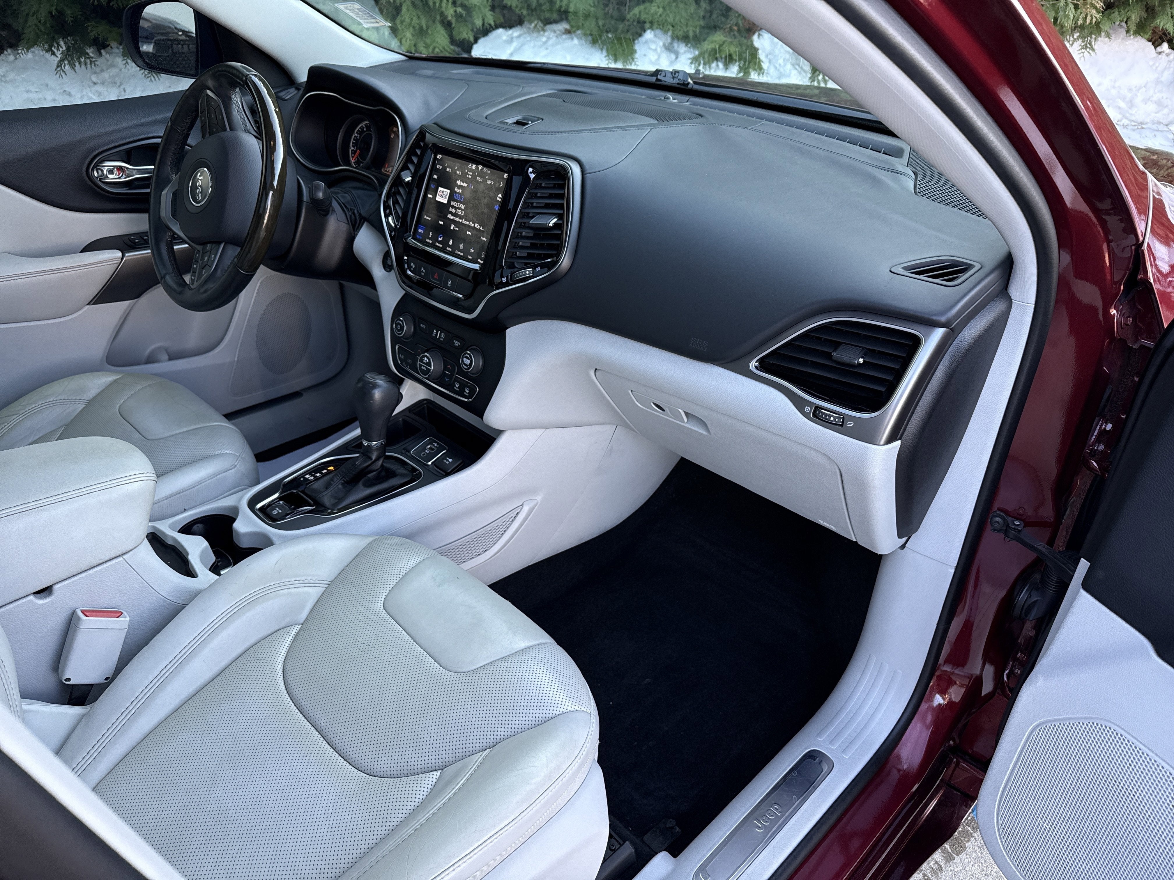 2019 Jeep Cherokee Overland