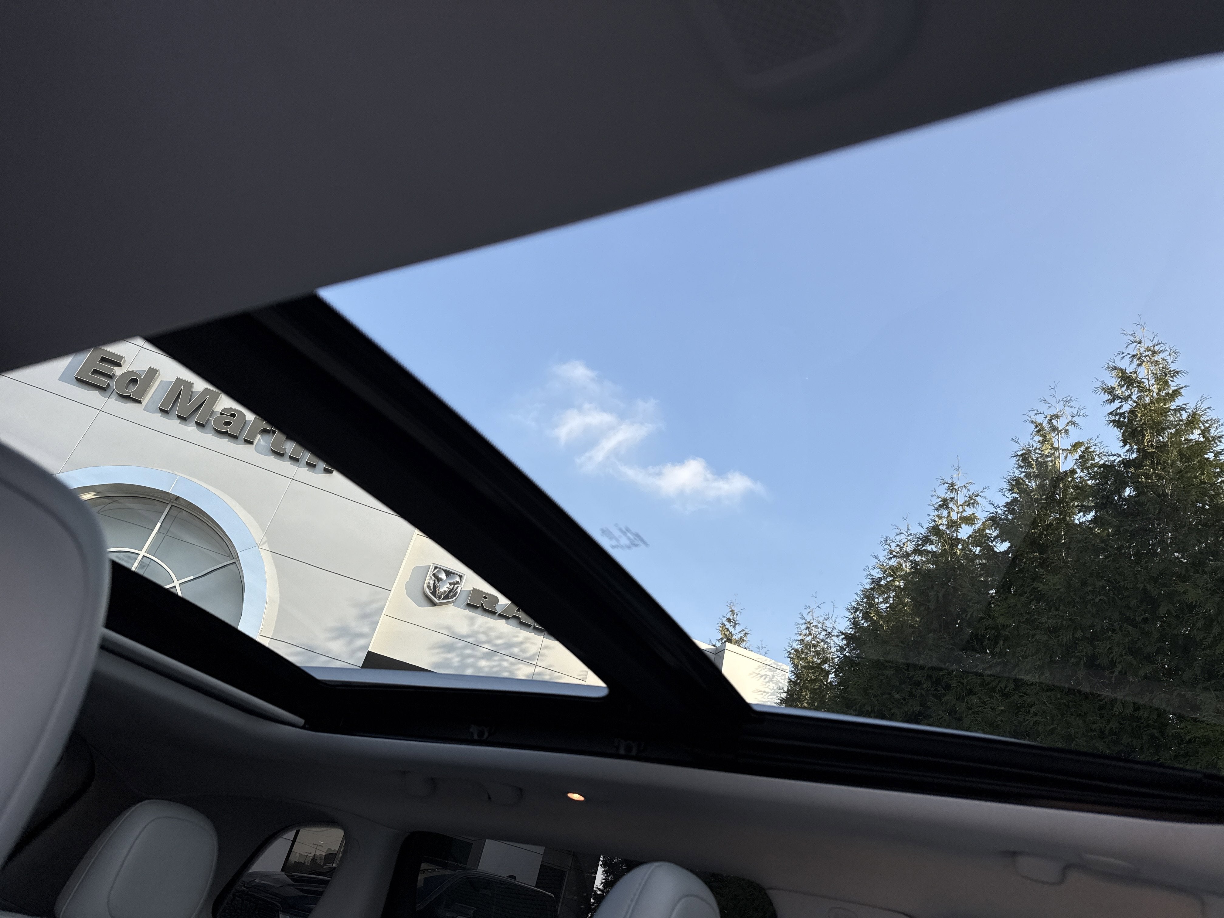 2019 Jeep Cherokee Overland