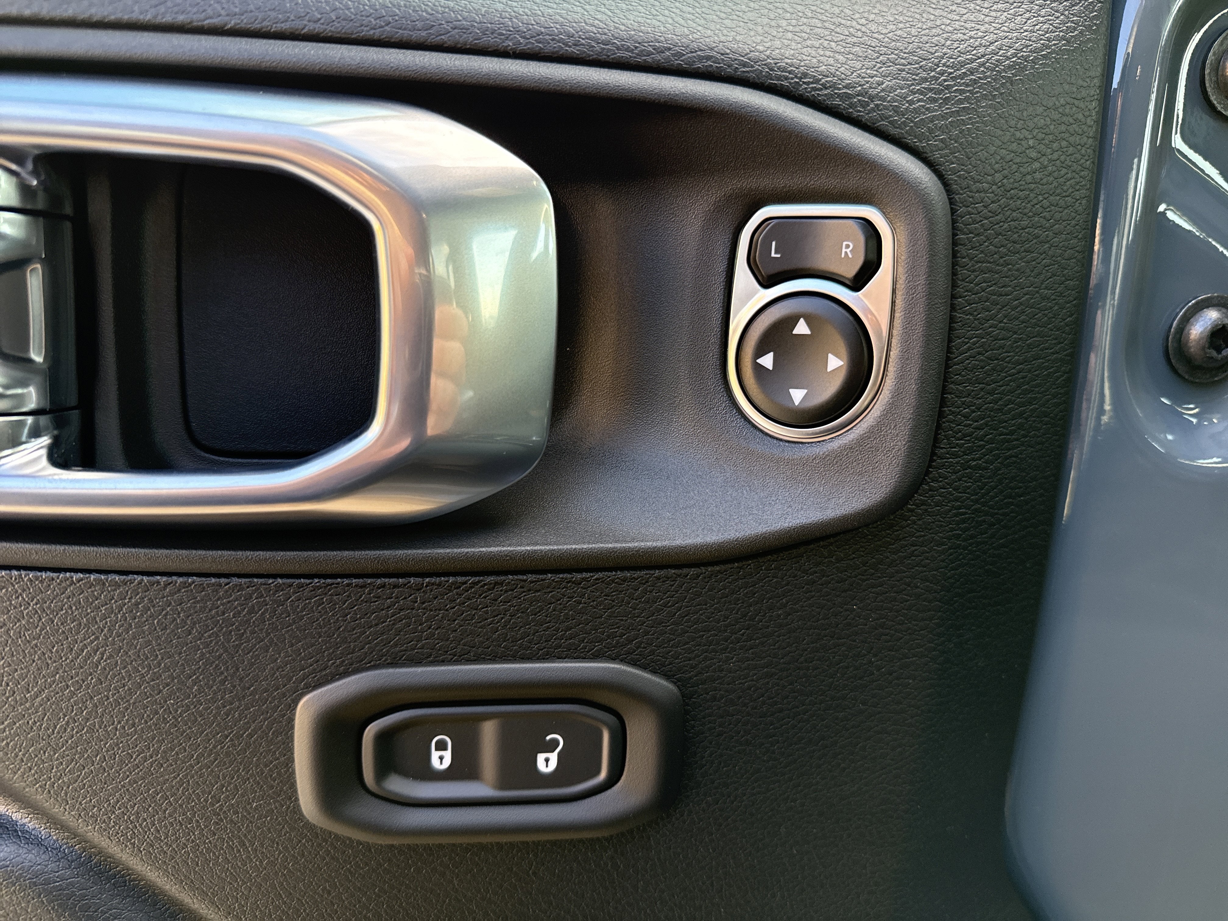 2026 Jeep Wrangler Willys 4 Door 4x4