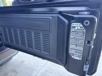 2026 Jeep Wrangler Willys 4 Door 4x4