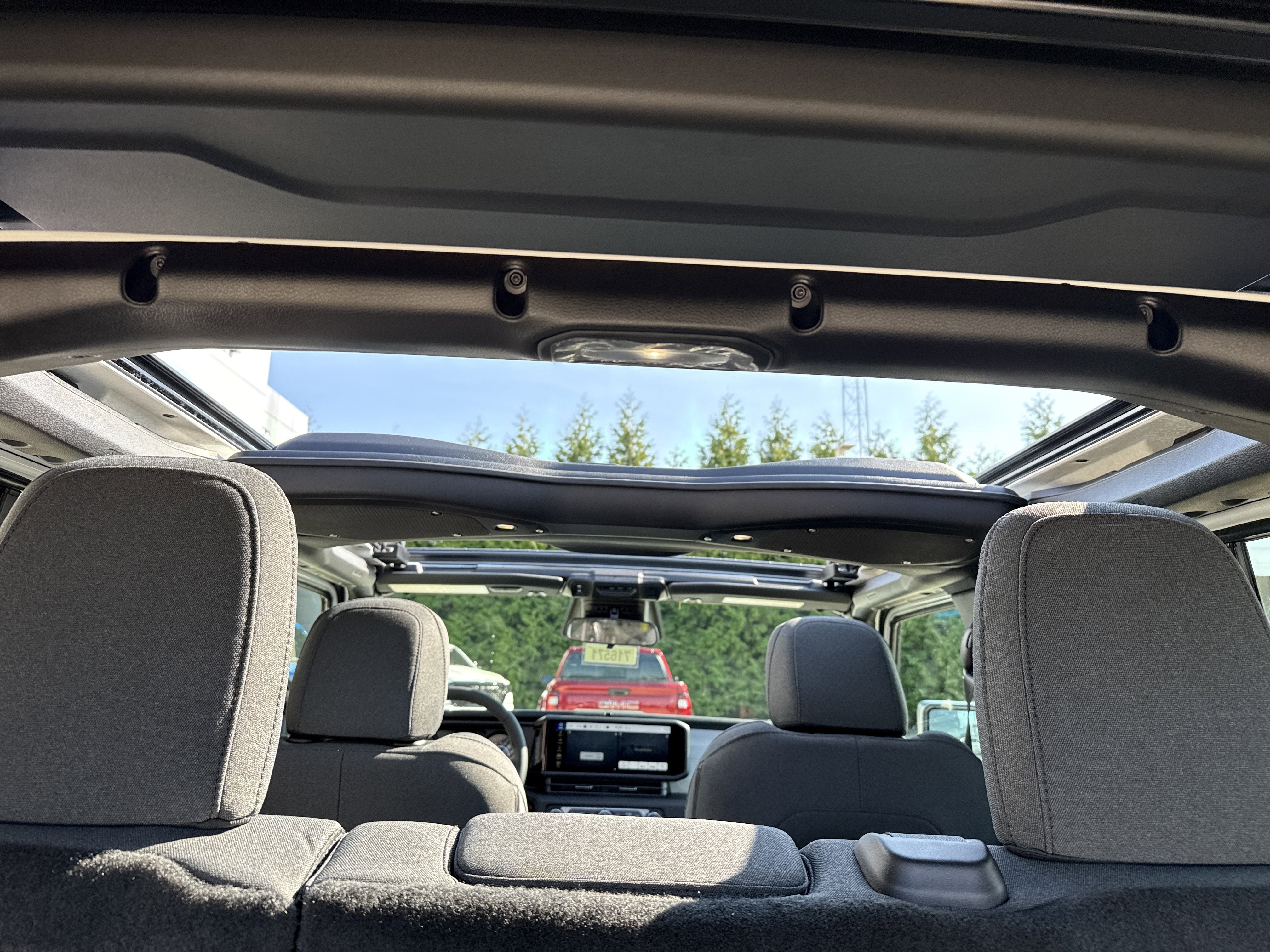 2025 Jeep Wrangler Willys 4 Door 4x4