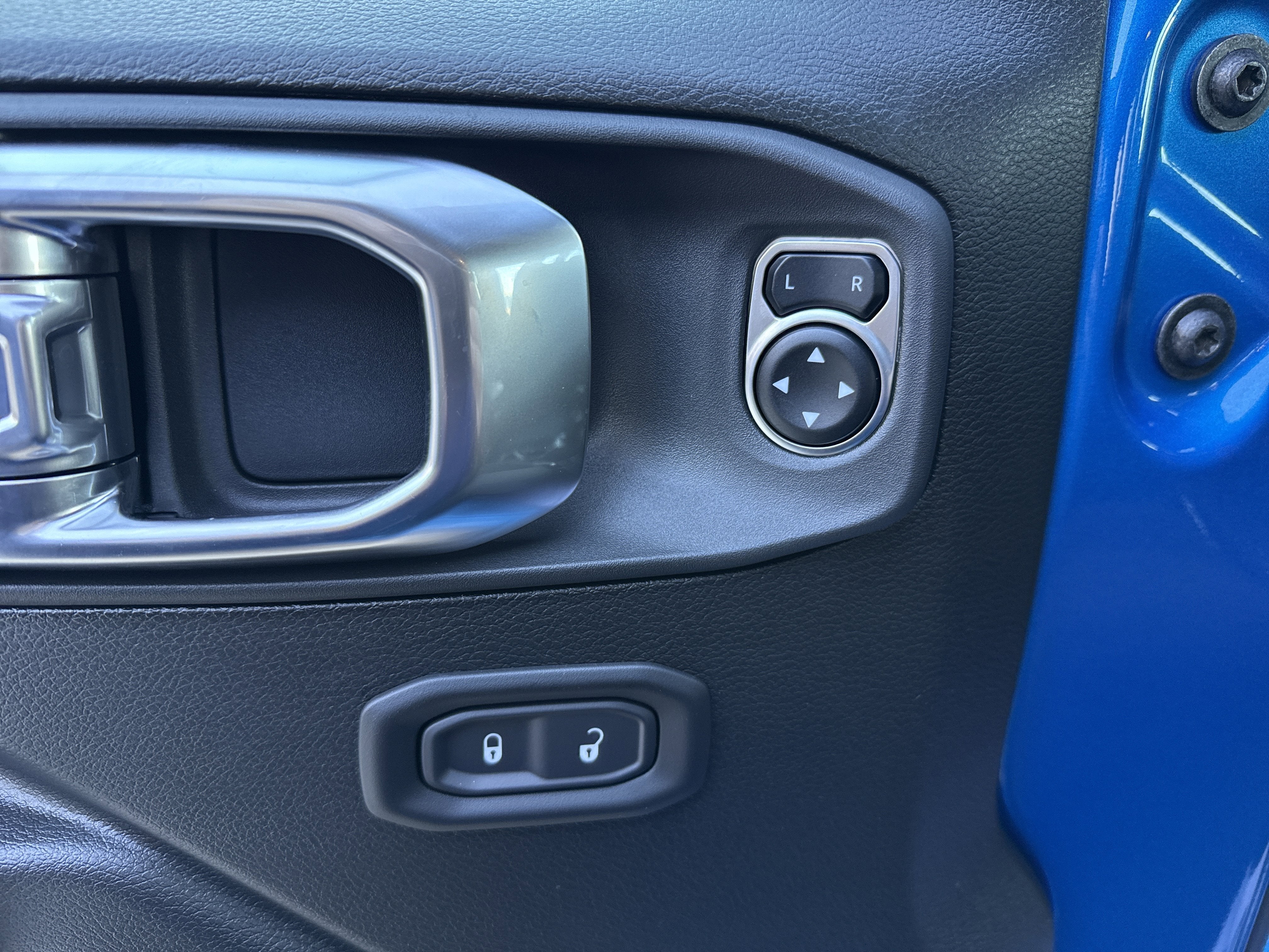 2026 Jeep Wrangler Willys 4 Door 4x4