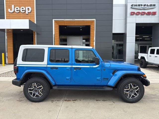 2026 Jeep Wrangler Sahara Whitecap