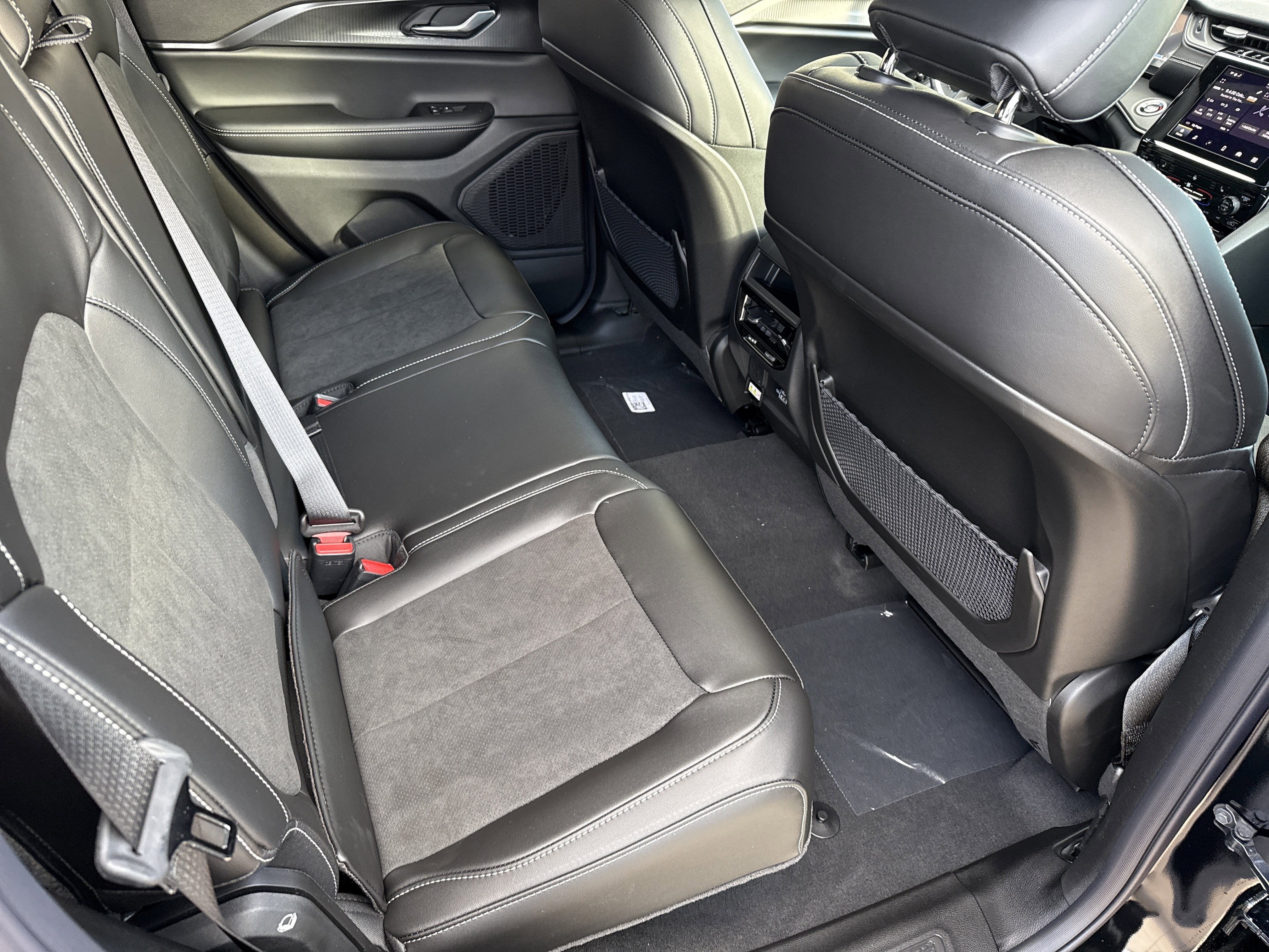 2025 Jeep Grand Cherokee Altitude X 4x4