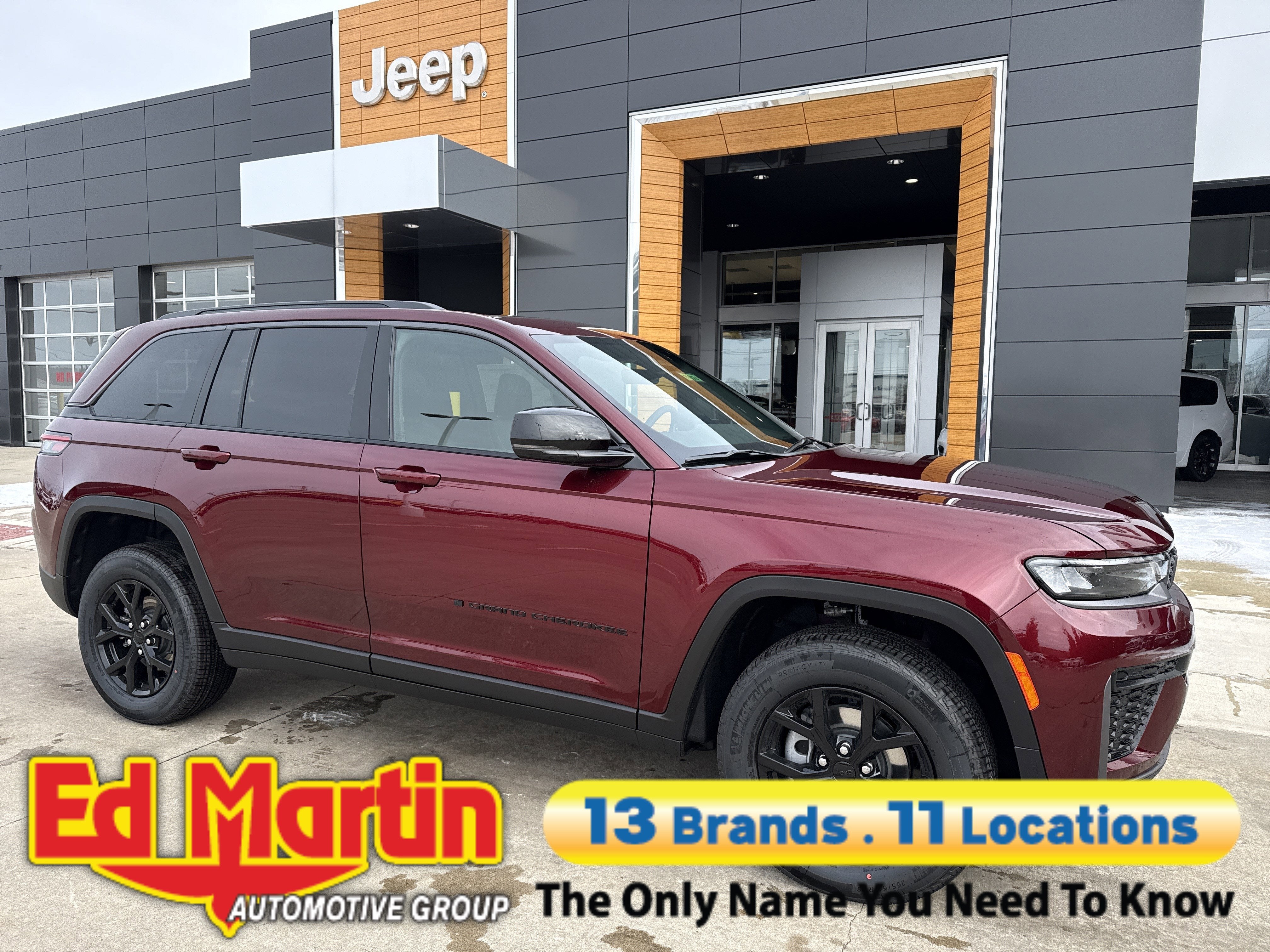 2026 Jeep Grand Cherokee Laredo Altitude 4x4