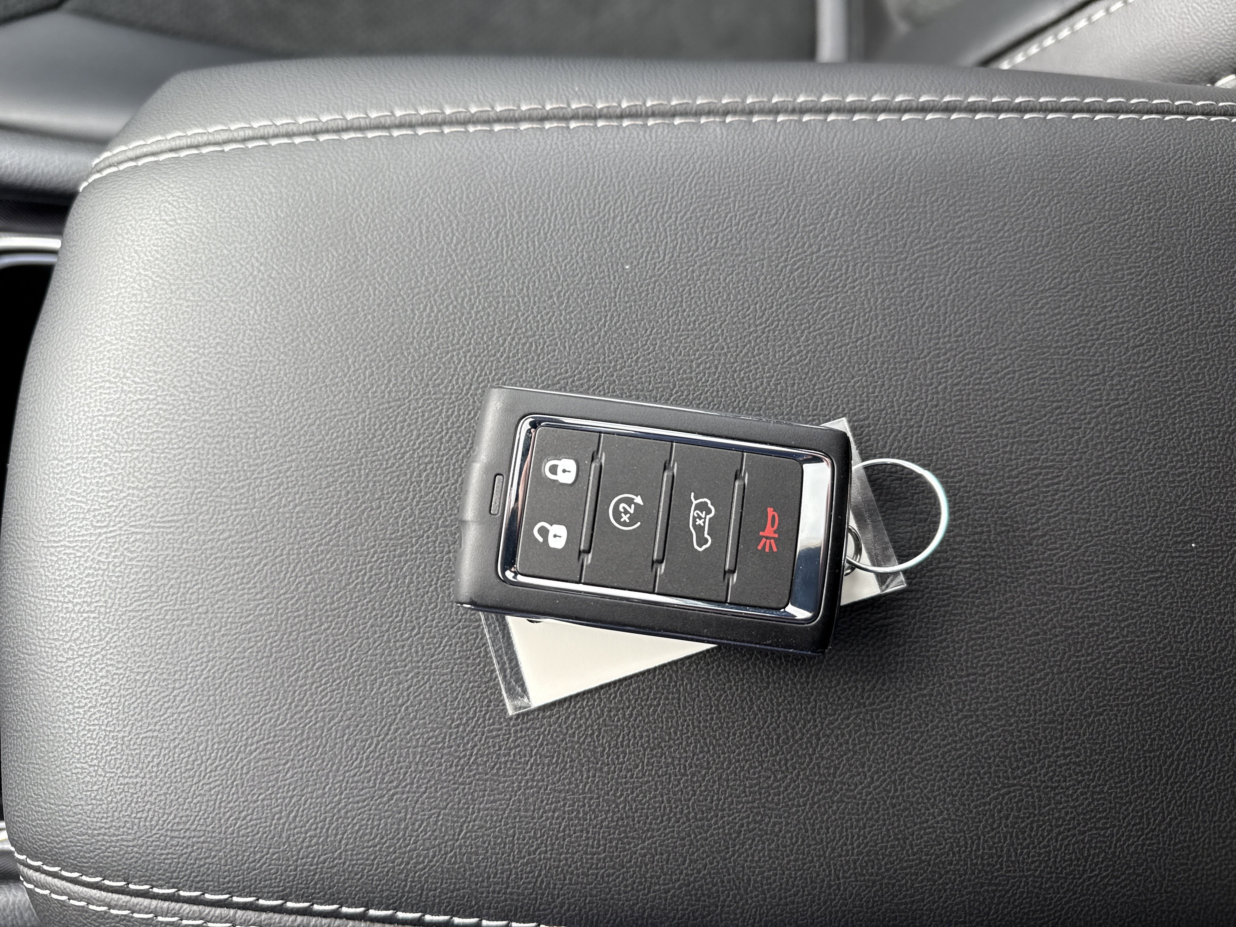 2026 Jeep Grand Cherokee Laredo Altitude 4x4