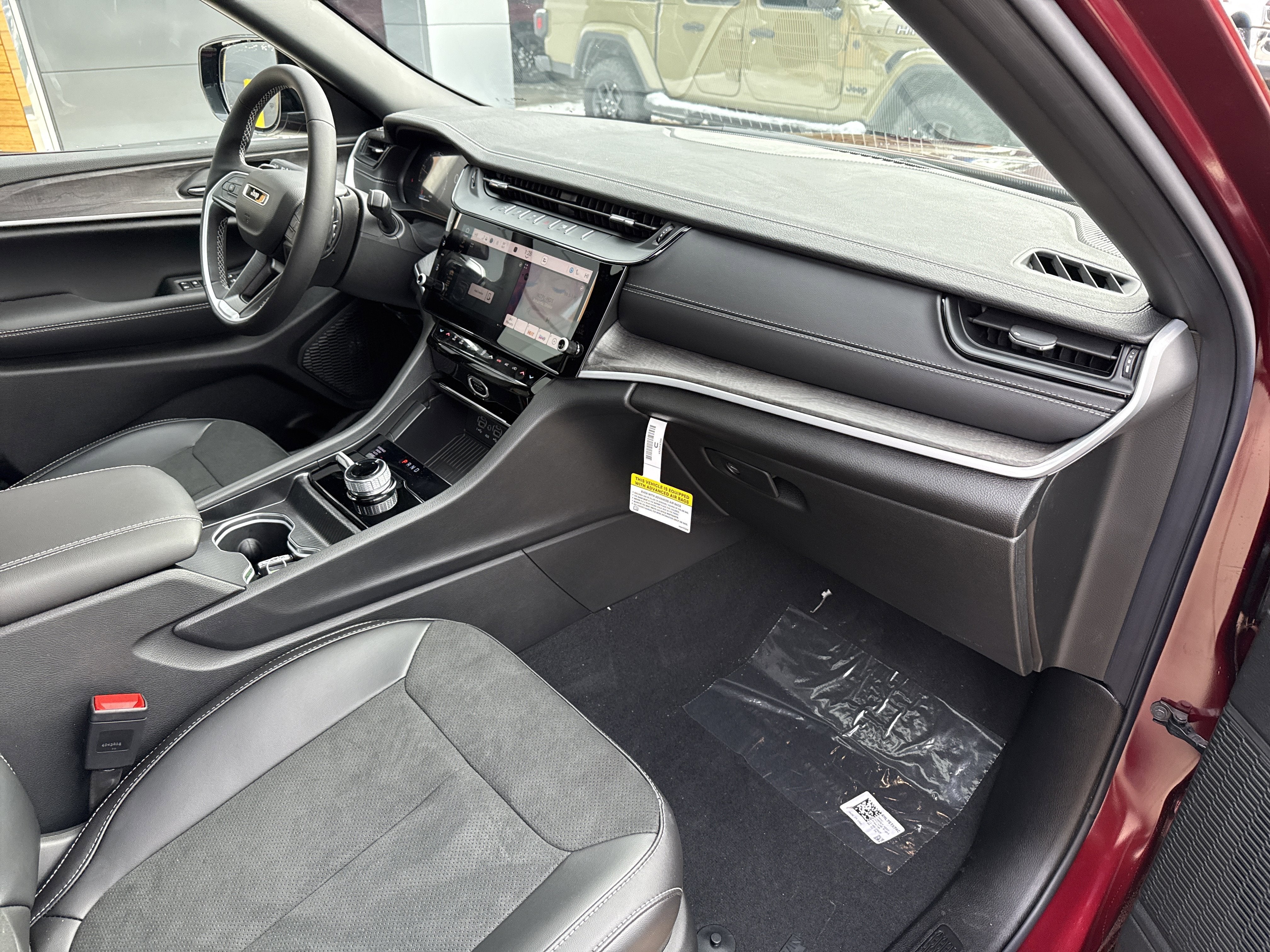 2026 Jeep Grand Cherokee Laredo Altitude 4x4