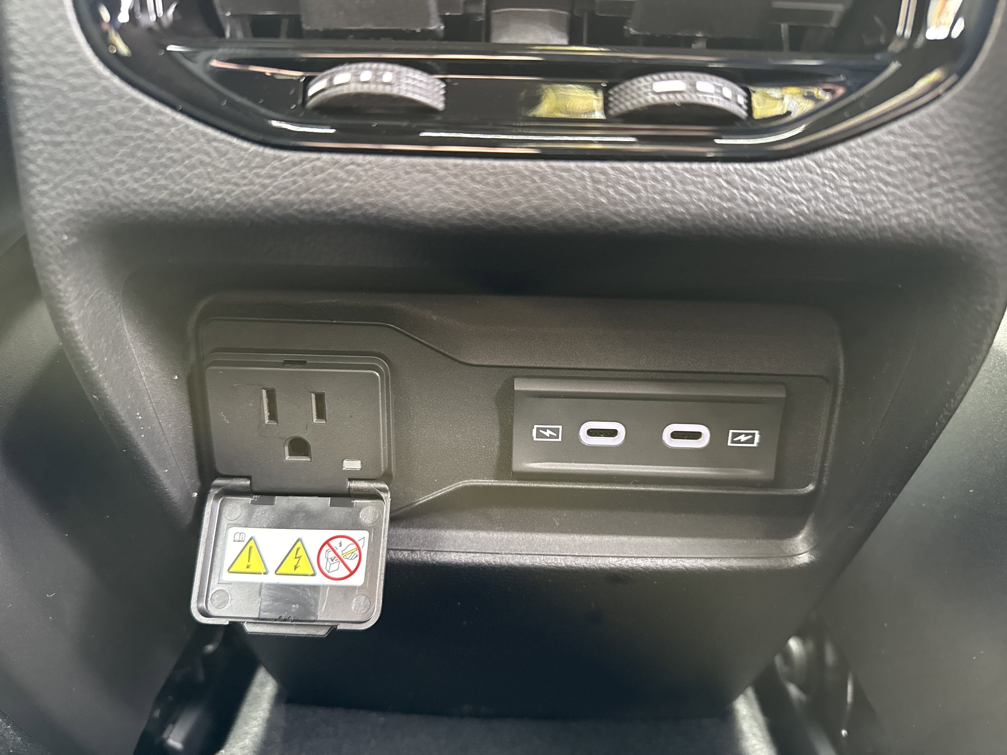 2026 Jeep Grand Cherokee Laredo Altitude 4x4