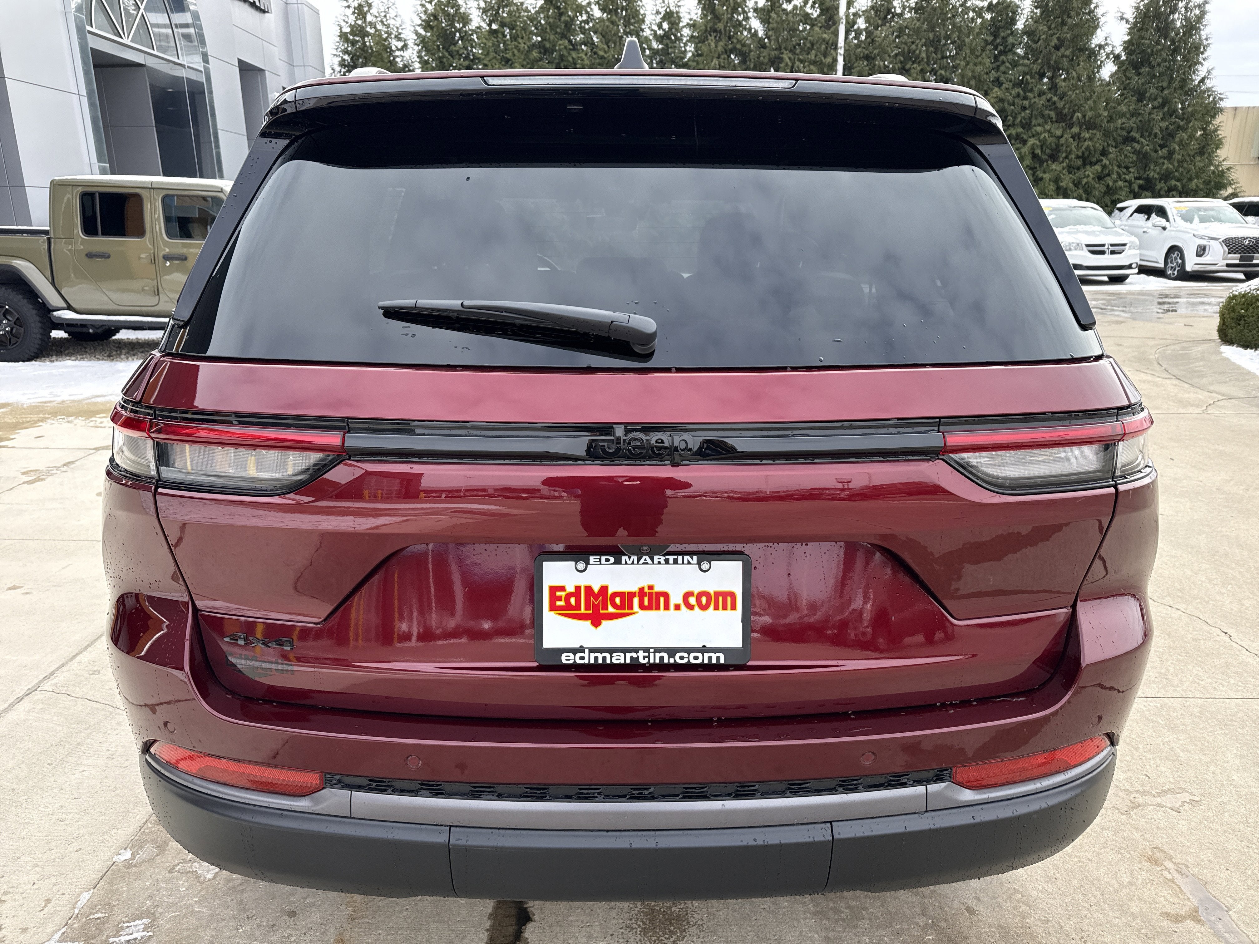 2026 Jeep Grand Cherokee Laredo Altitude 4x4