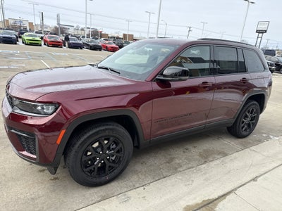 2026 Jeep Grand Cherokee Laredo Altitude 4x4