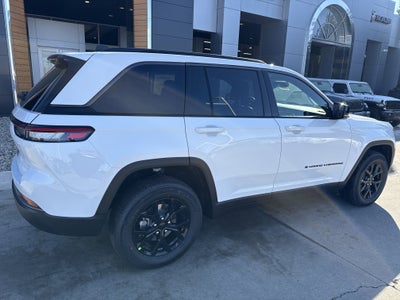 2026 Jeep Grand Cherokee Laredo Altitude 4x4