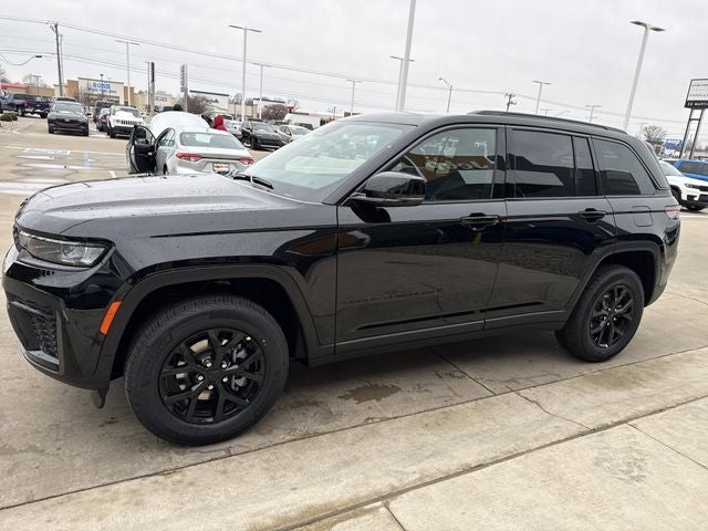 2026 Jeep Grand Cherokee Laredo