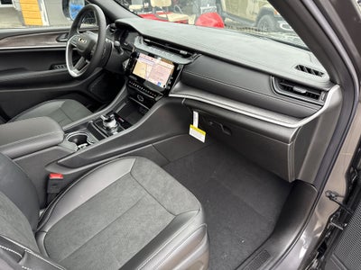 2026 Jeep Grand Cherokee Laredo Altitude 4x4