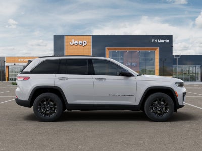 2026 Jeep Grand Cherokee Laredo Altitude 4x4