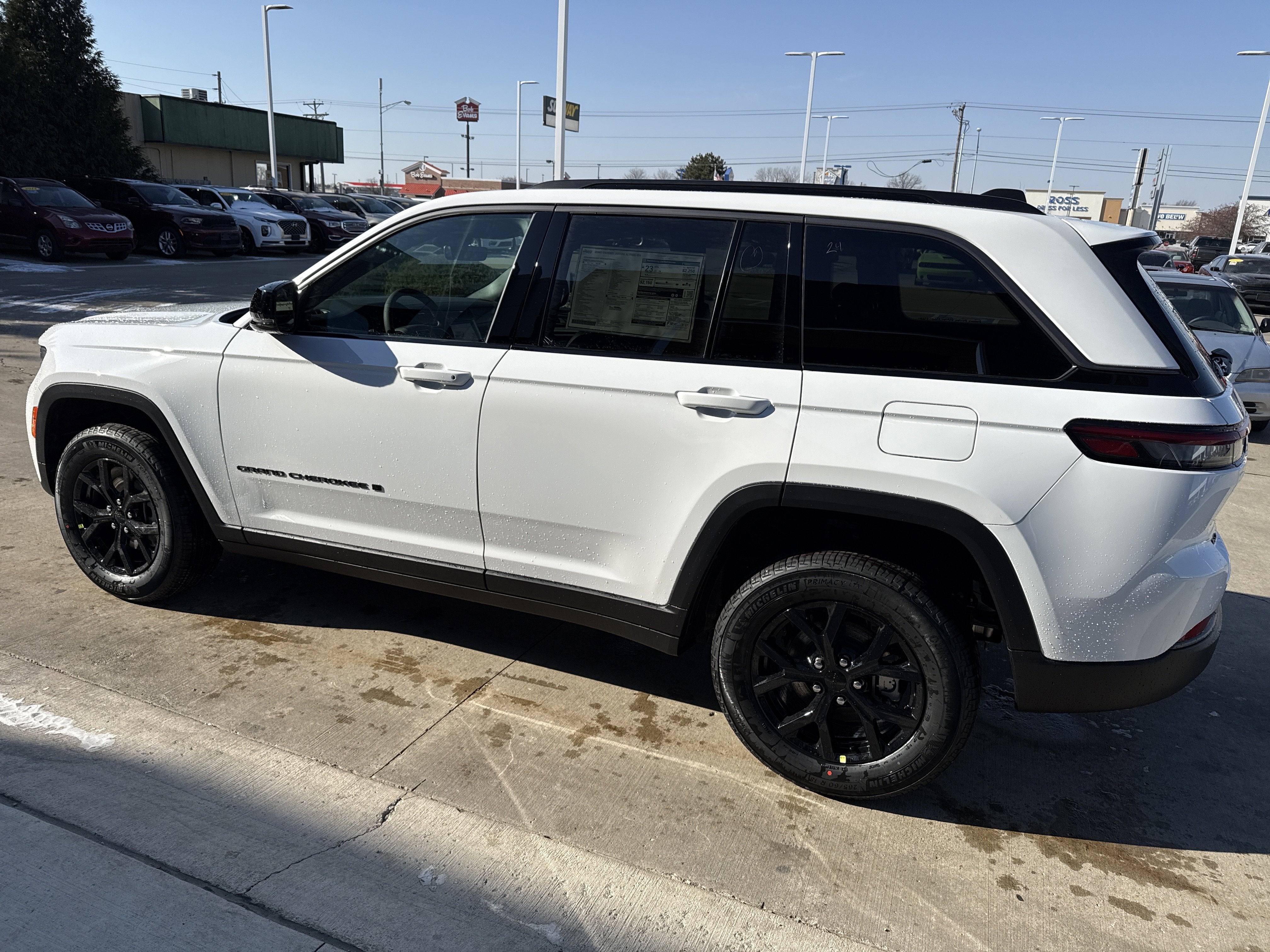 2026 Jeep Grand Cherokee Laredo Altitude 4x4