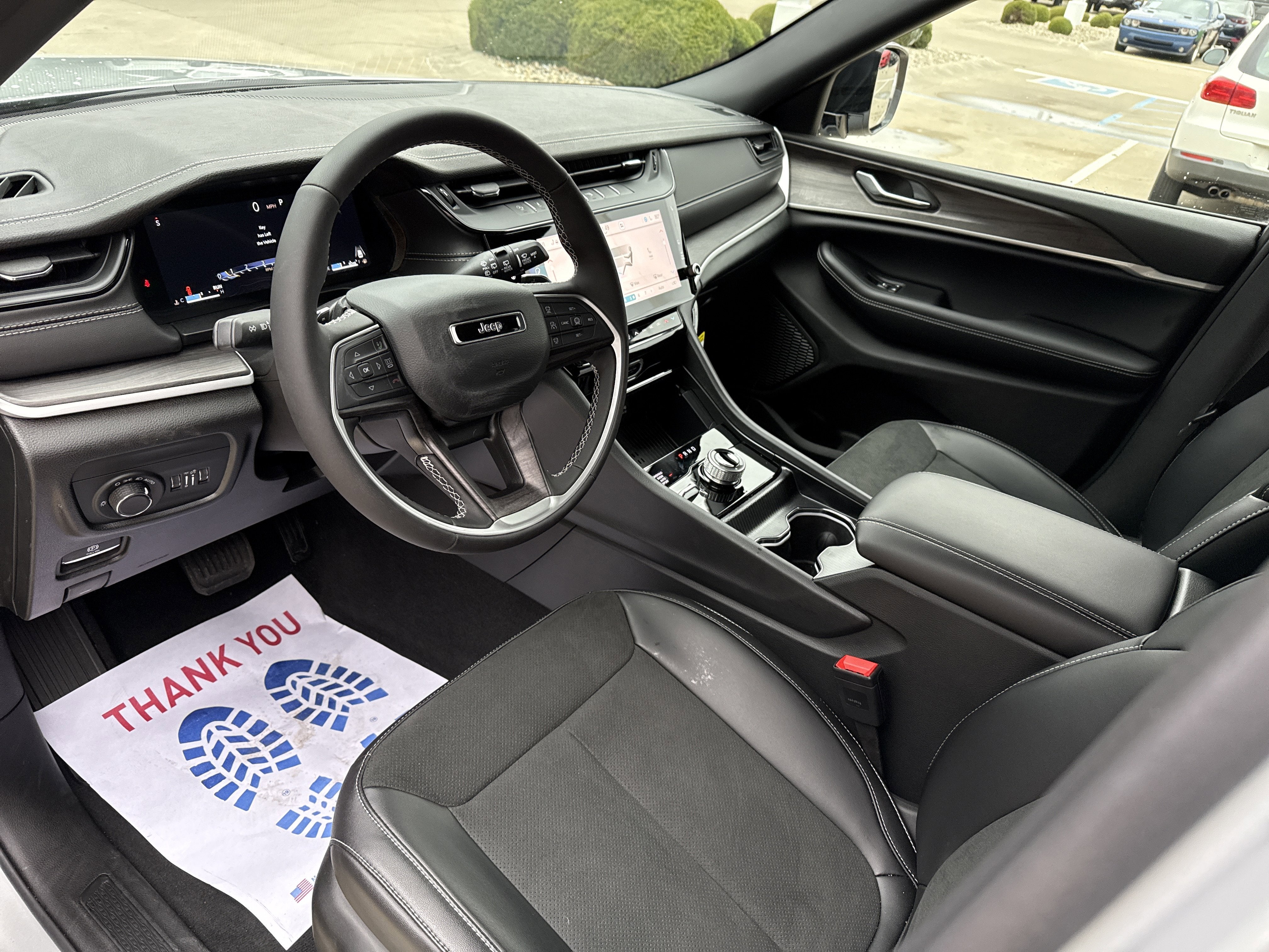 2026 Jeep Grand Cherokee Laredo Altitude 4x4