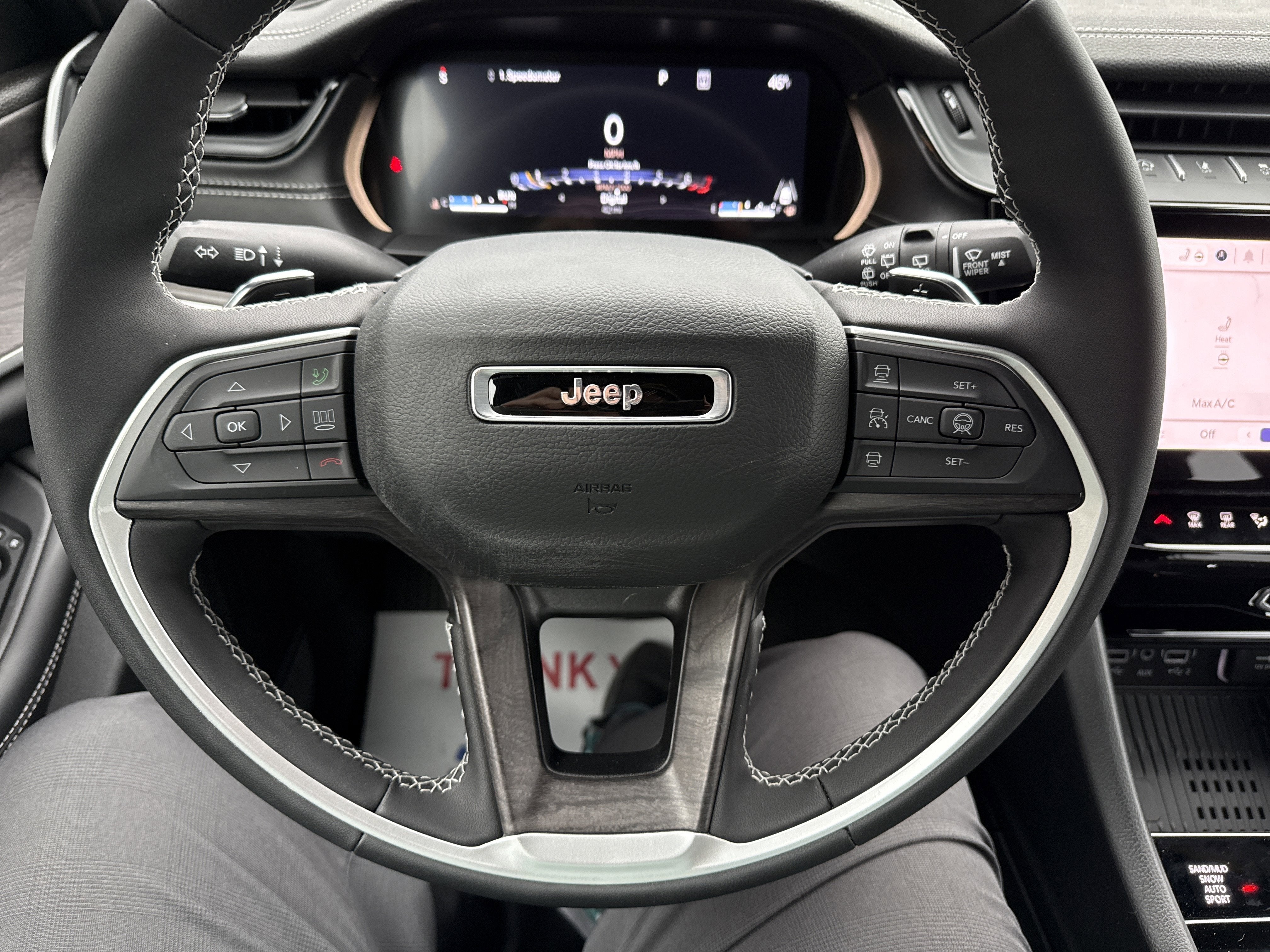 2026 Jeep Grand Cherokee Laredo Altitude 4x4