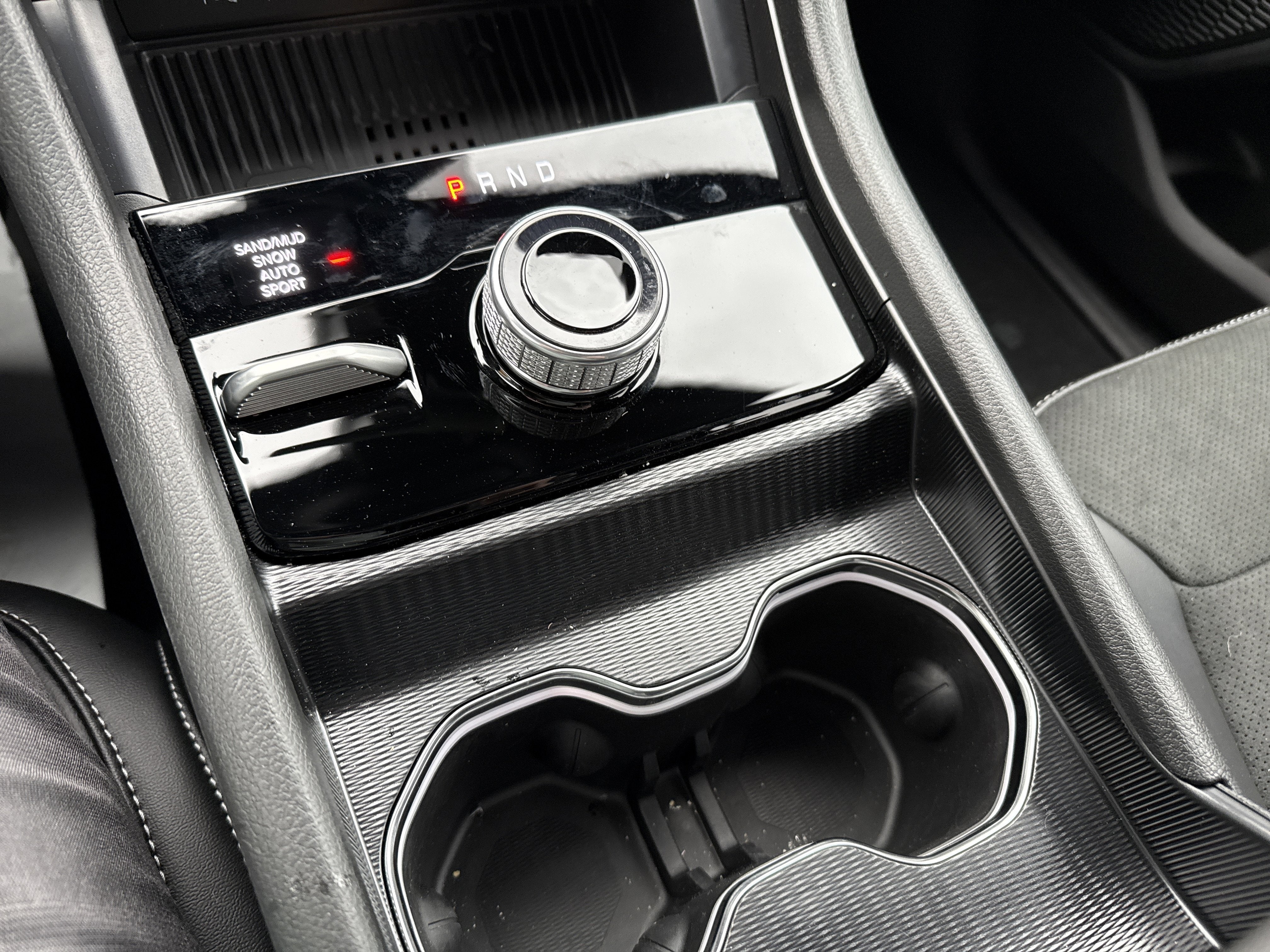 2026 Jeep Grand Cherokee Laredo Altitude 4x4