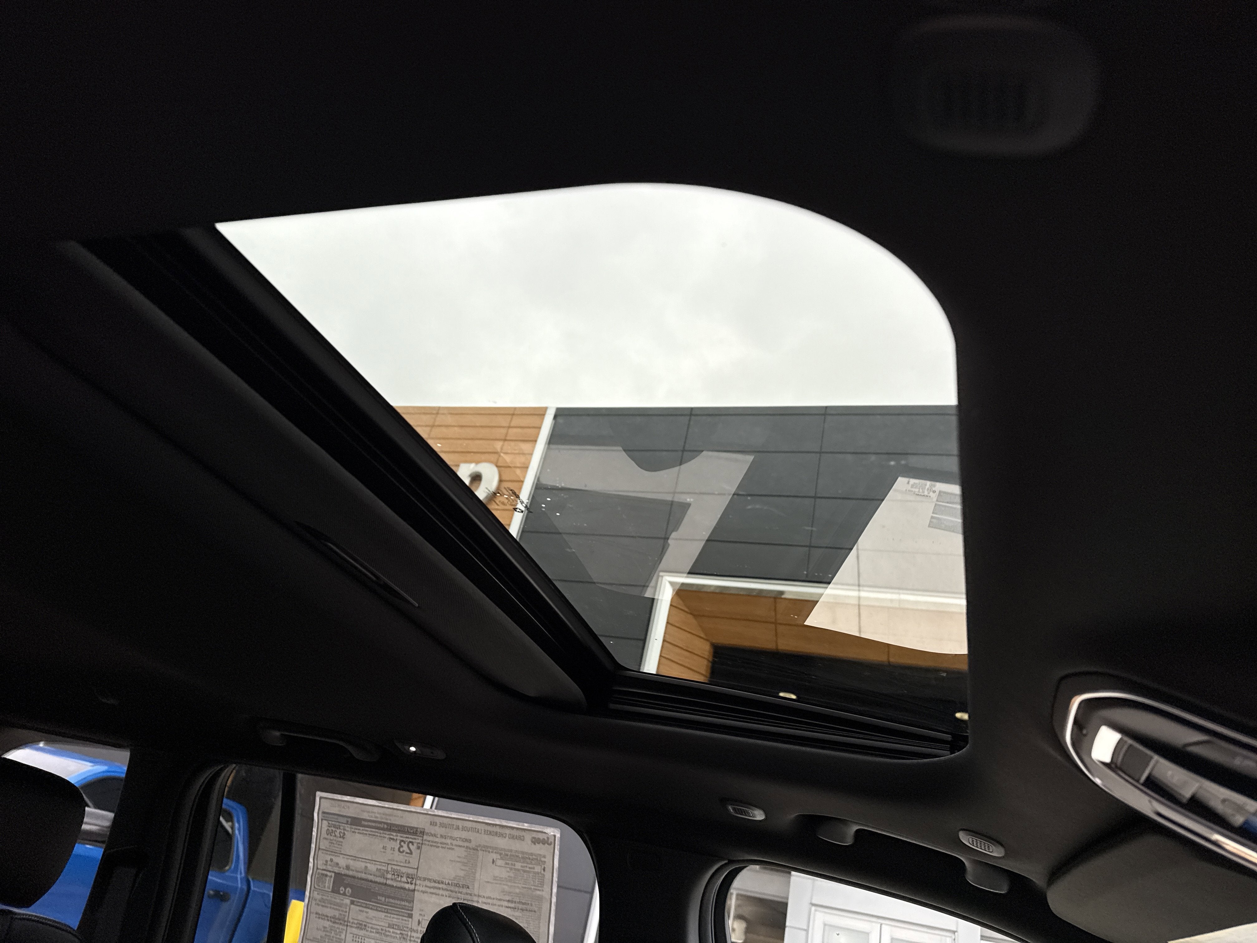 2026 Jeep Grand Cherokee Laredo Altitude 4x4