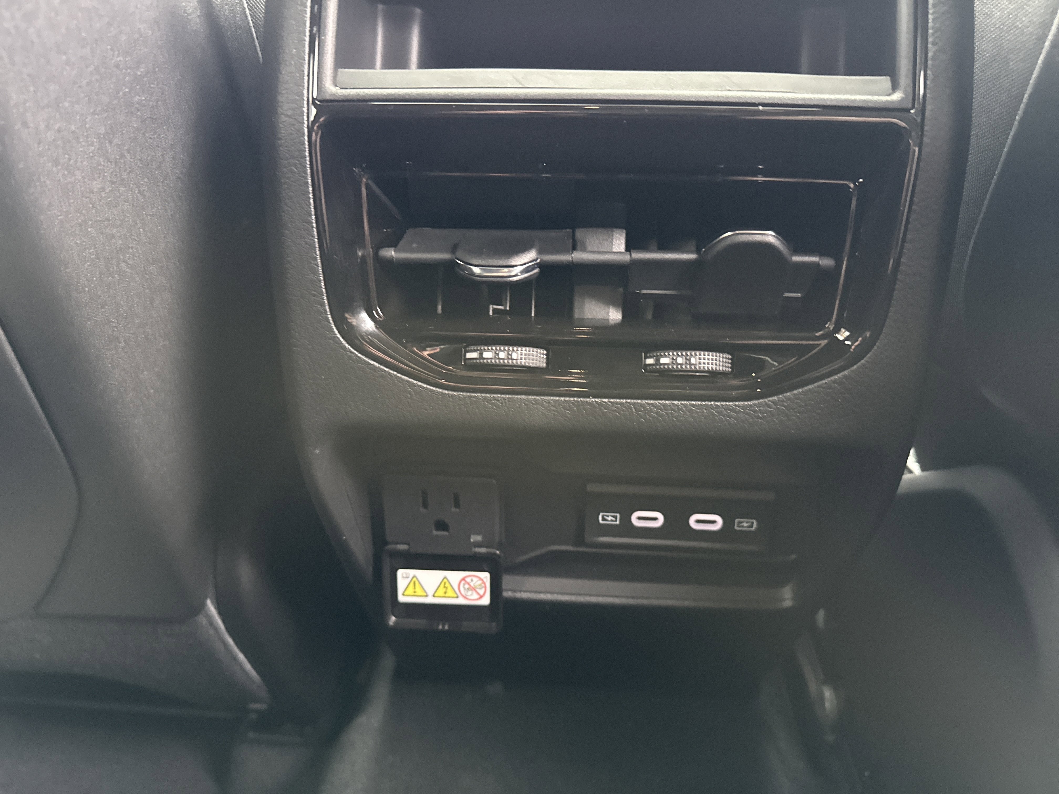 2026 Jeep Grand Cherokee Laredo Altitude 4x4