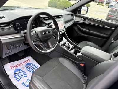 2026 Jeep Grand Cherokee Laredo Altitude 4x4