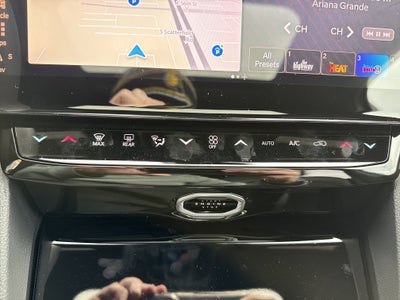 2026 Jeep Grand Cherokee Laredo Altitude 4x4