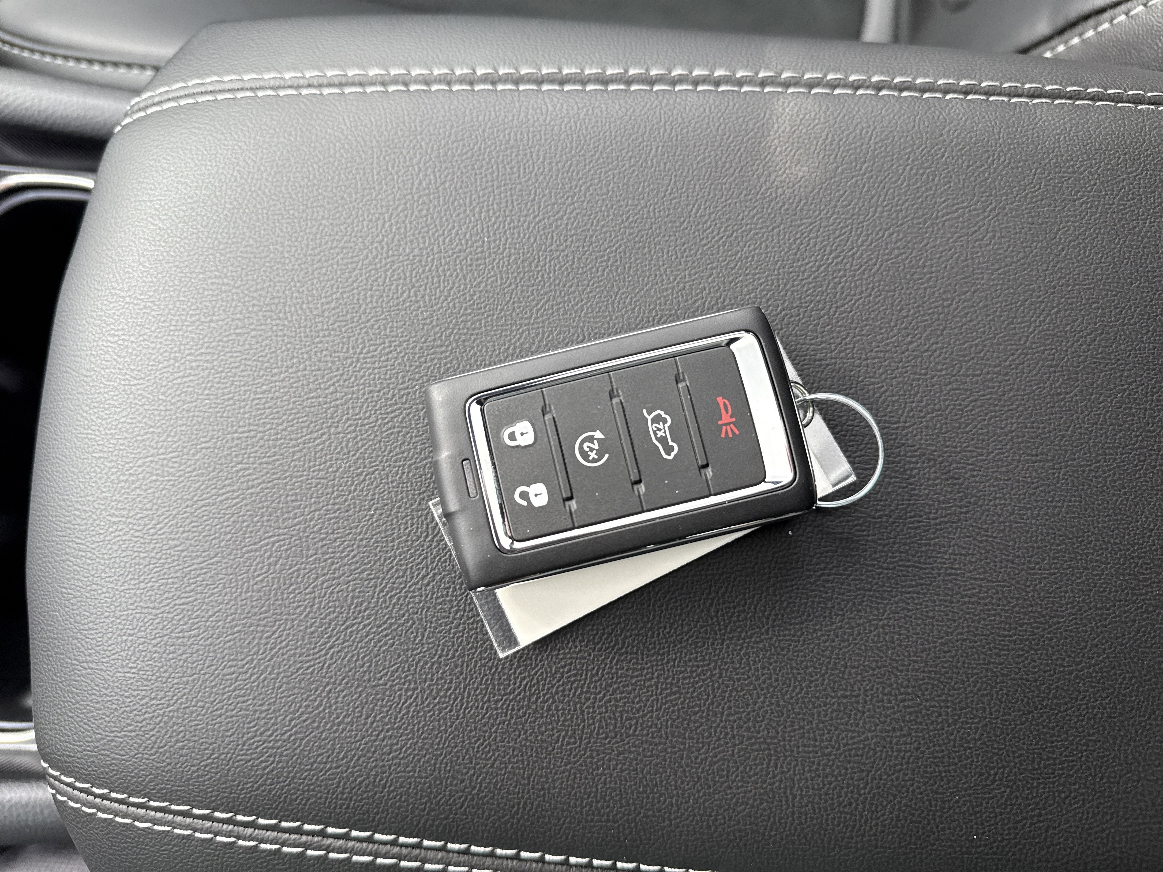 2026 Jeep Grand Cherokee Laredo Altitude 4x4