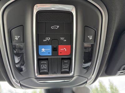 2026 Jeep Grand Cherokee Laredo Altitude 4x4