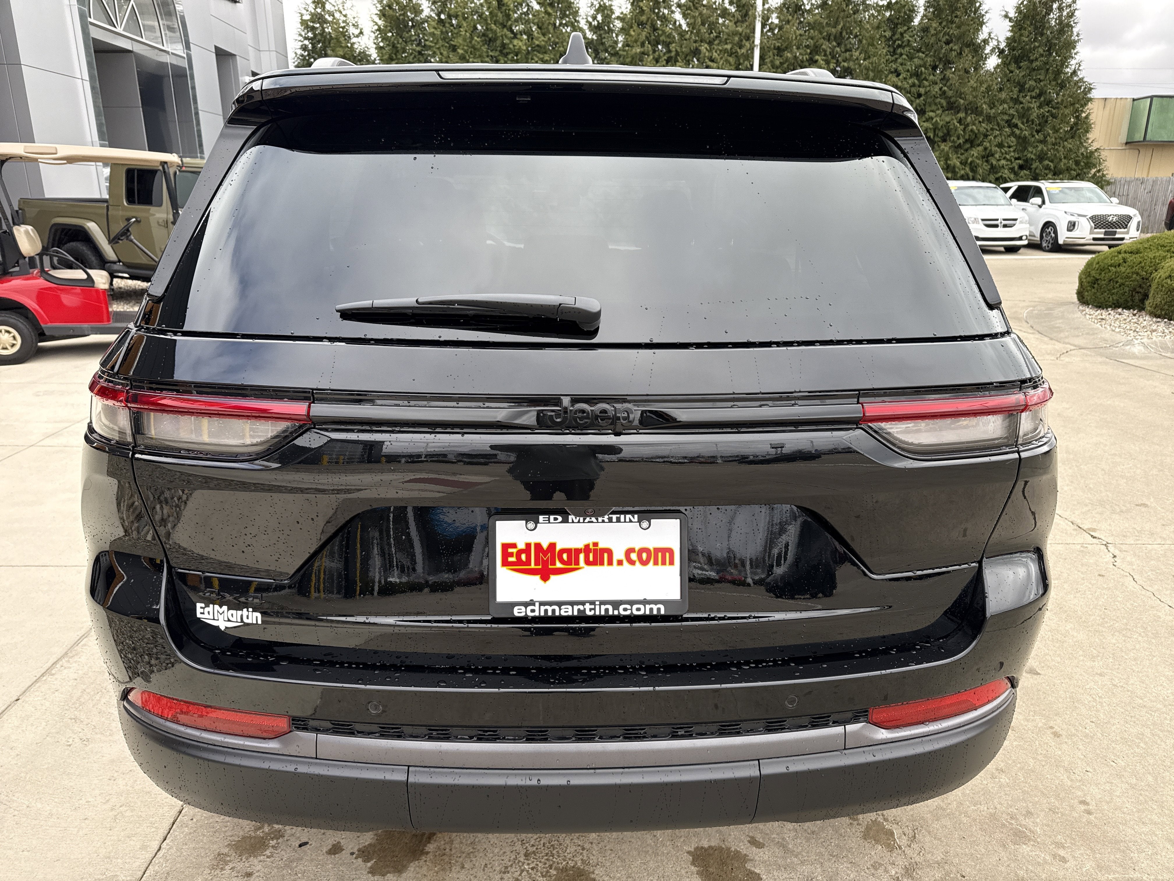 2026 Jeep Grand Cherokee Laredo Altitude 4x4