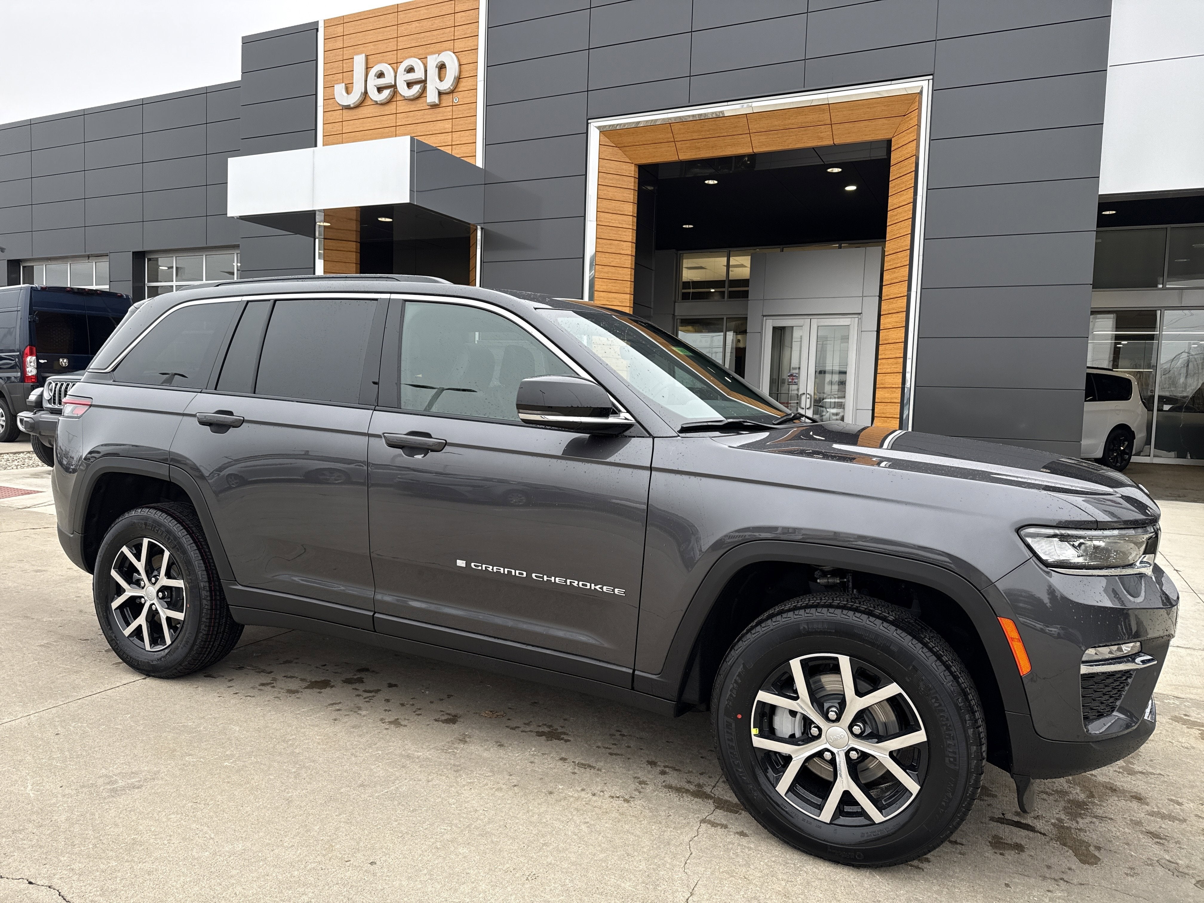 2025 Jeep Grand Cherokee Limited 4x4