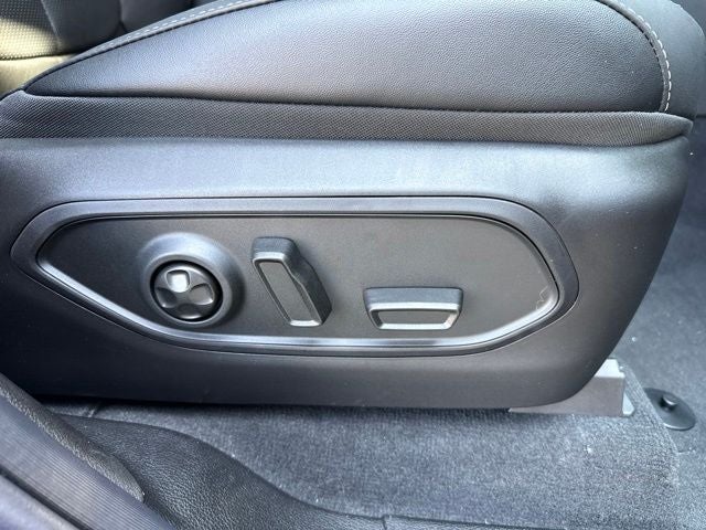 2027 Jeep Grand Cherokee Limited Reserve