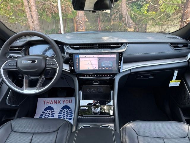 2027 Jeep Grand Cherokee Limited Reserve