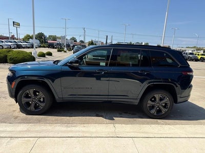 2027 Jeep Grand Cherokee Limited Reserve