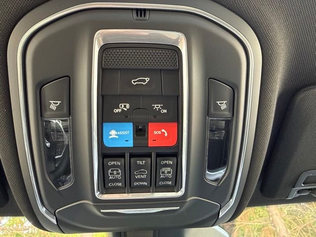 2027 Jeep Grand Cherokee Limited Reserve