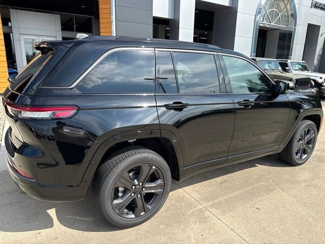 2027 Jeep Grand Cherokee Limited Reserve