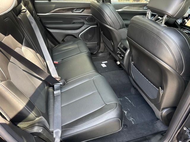2027 Jeep Grand Cherokee Limited Reserve